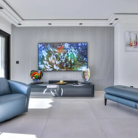 Luxury 4 Stars Croisette Apartment