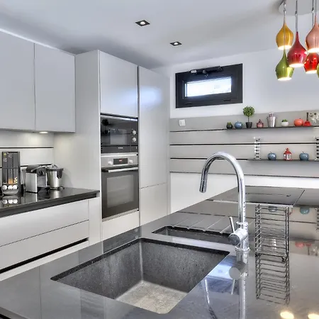 Luxury 4 Stars Croisette Apartment