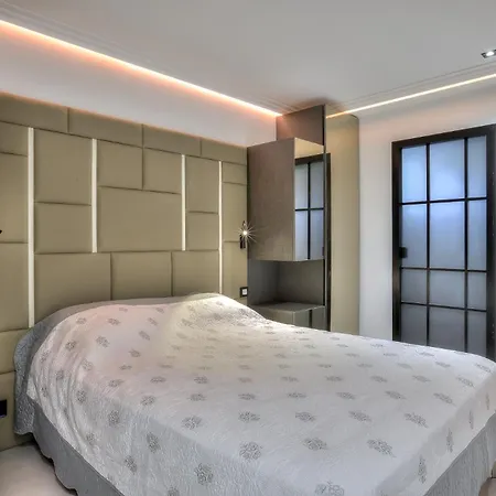 Luxury 4 Stars Croisette
